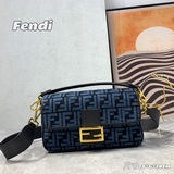Новейшая вышивка MM： классическая сумка Fendi с уникальной вышивкой FF, сочетающ