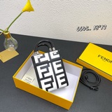 В комплекте с сумкой Fendi Sunshine Small, из кожи с принтом, украшенной черными