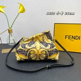 【Комплект】 В коллекции Fendi by Versace представлена еще одна великолепная интер