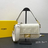 Сумка Fendi Baguette с вышивкой, улучшенная версия： можно носить под мышкой. Кла