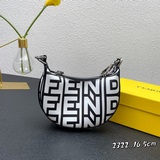 FENDI ra hy Миниатюрная сумка на запястье с новейшим принтом в форме полумесяца 