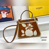 【Комплект】 Знаменитая сумка Fendi Eekaboo в мини-формате, из черного полотна и л