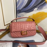 Высокое качество оригинальной кожи Средняя сумка Fendi Baguette с магнитной заст