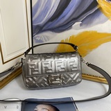 Высокое качество оригинальной кожи Средняя сумка Fendi Baguette с магнитной заст