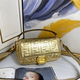 Высокое качество оригинальной кожи Средняя сумка Fendi Baguette с магнитной заст