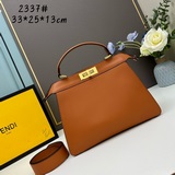 Fendi  Eekaboo Isieu Большая сумка в форме кошки из кожи бычка с отделкой по бок