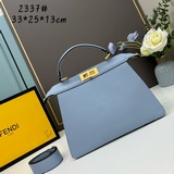 Fendi  Eekaboo Isieu Большая сумка в форме кошки из кожи бычка с отделкой по бок