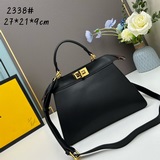 FENDI  eekaboo ISeeU сумка в форме кошки из кожи, украшенная классическими элеме