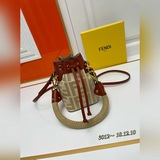 Fendi Mon Tresor мини-сумка из светло-синего денима с вышитым логотипом FF, свет