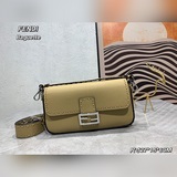 Средняя сумка Fendi Baguette, кашево-коричневая кожа Cuoio Romano.
