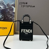 FD Sunshine мини-сумка. Изысканная мини-сумка с ручками из черепахового панциря.