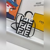 В комплекте с коробкой, сумка Fendi Sunshine Small, из кожи с принтом, украшена 