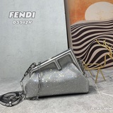 Сумка Fendi First, подходит для дневного ношения, из матового материала с брилли