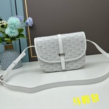 Goyard - Новая сумка в форме седла. Логотип Goyard в этом году стал очень популя