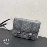 Goyard | Почтовая сумка Goyard. Классическая сумка с логотипом Goyard в этом год