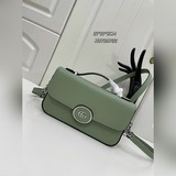 Новая небольшая сумка  [В комплекте подарочная коробка] Сумка с клапаном, аналог