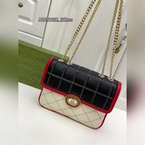Новая сумка с цепочкой  [В комплекте подарочная коробка] Изготовлена из кожи, ан