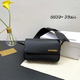 Сумка Jacquemus Le Cienture Bello bag CARI.