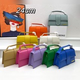 Сумка Jacquemus* с коробкой. Уникальный дизайн сумки, модный и милый при ношении