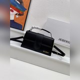 Сумка Jacquemus* с коробкой. Уникальный дизайн сумки, модный и милый при ношении