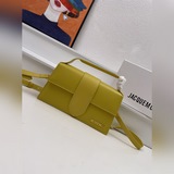 Сумка Jacquemus* с коробкой. Уникальный дизайн сумки, модный и милый при ношении