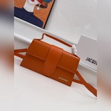 Сумка Jacquemus* с коробкой. Уникальный дизайн сумки, модный и милый при ношении
