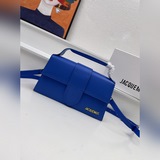 Сумка Jacquemus* с коробкой. Уникальный дизайн сумки, модный и милый при ношении