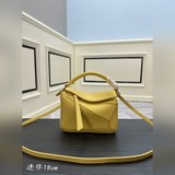 Цвет low mini puzzle очень универсален, это самый популярный цвет среди девушек!