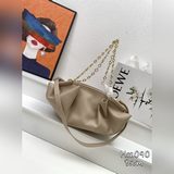 В комплекте с коробкой, новейшая модель сумки Loewe под мышку, из коровьей кожи,