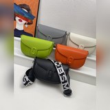 Новая серия кожаных сумок большого размера и сумок-седла MJ блестяще появилась в