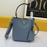 Оригинальная кожа, новейшая модель 2023 года от Prada, 1BA219 Prada Double Saffi