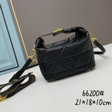 Высококачественная весенняя новинка 2023 года от Prada — эксклюзивная сумка-ланч
