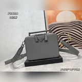 Футляр для камеры Prada, одинаковый для мужчин и женщин, очень милый. Небольшая 