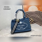 Ранневесенняя коллекция Prada： сумка через плечо с одним плечевым ремнем, корпус
