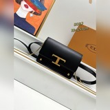 TOD’S Timeless Маленькая сумка через плечо/поясная сумка из кожи. Эта сумка на т
