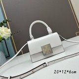 Новая летняя сумка T Monogram 2023 от Tory Burch с классическим узором, выполнен