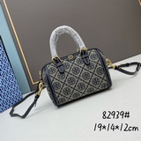 Маленькая сумка TORY BURCH Торри Бёрч T MONOGRAM мини-сумка с тиснением в виде б