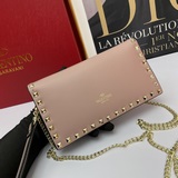 Маленький чемодан Vacation. Классическая модель Valentino, популярная в течение 