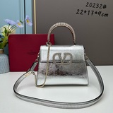 В комплекте： новая сумка Valentino VSLING из телячьей кожи с маленькими хрусталь