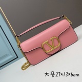 Ранневесенняя коллекция Valentino 2023： обновленные классические сумки привлекаю