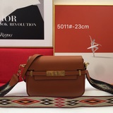 Новейшая модель YSL № 5011 изготовлена из импортной кожи с текстурой ладони, с о