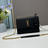 В комплекте с коробкой, сумка-цепочка YSL Sunset. Гладкая кожа с мелким узором в