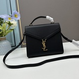 Размер коробки： 25 x 20 см. Cassandra YSL — классическая модель, которая пользуе