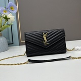 В комплекте с коробкой, упаковкой YSL, конвертом для высококачественного икры, с