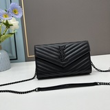 В комплекте с коробкой, упаковкой YSL, конвертом для высококачественного икры, с