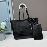 Новая сумка Saint Laurent с крокодиловым принтом и оригинальным брелоком YSL выг