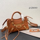 Оригинальная сумка Balenciaga Moto в мини-размере. Качество оригинальной модели.