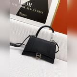 Сумка Balenciaga Hourglass с рисунком личи, размер 23 см.