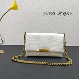 Balenciag представляет три модели сумок с цепочкой в стиле «трио» с ремешком и ц