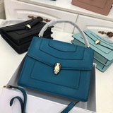 【Bvlgari】 Большая сумка с тремя слоями и змеиной головкой от Bvlgari, модель： 69
